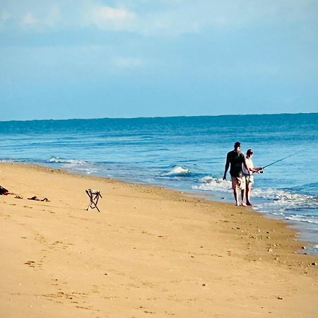 Balgal Beach Units Rollingstone Екстериор снимка